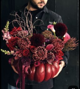 Burgundy Noir – Luxury Halloween Floral Arrangement