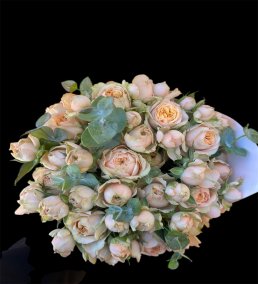 Gelineli buketi soft gül buketi