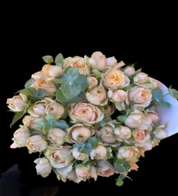 Gelineli buketi soft gül buketi