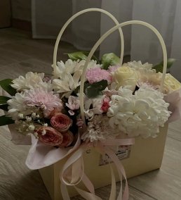 Ivory Dream Flower Bag | Beyaz ve Pembe Çanta Çiçek – Bodrum